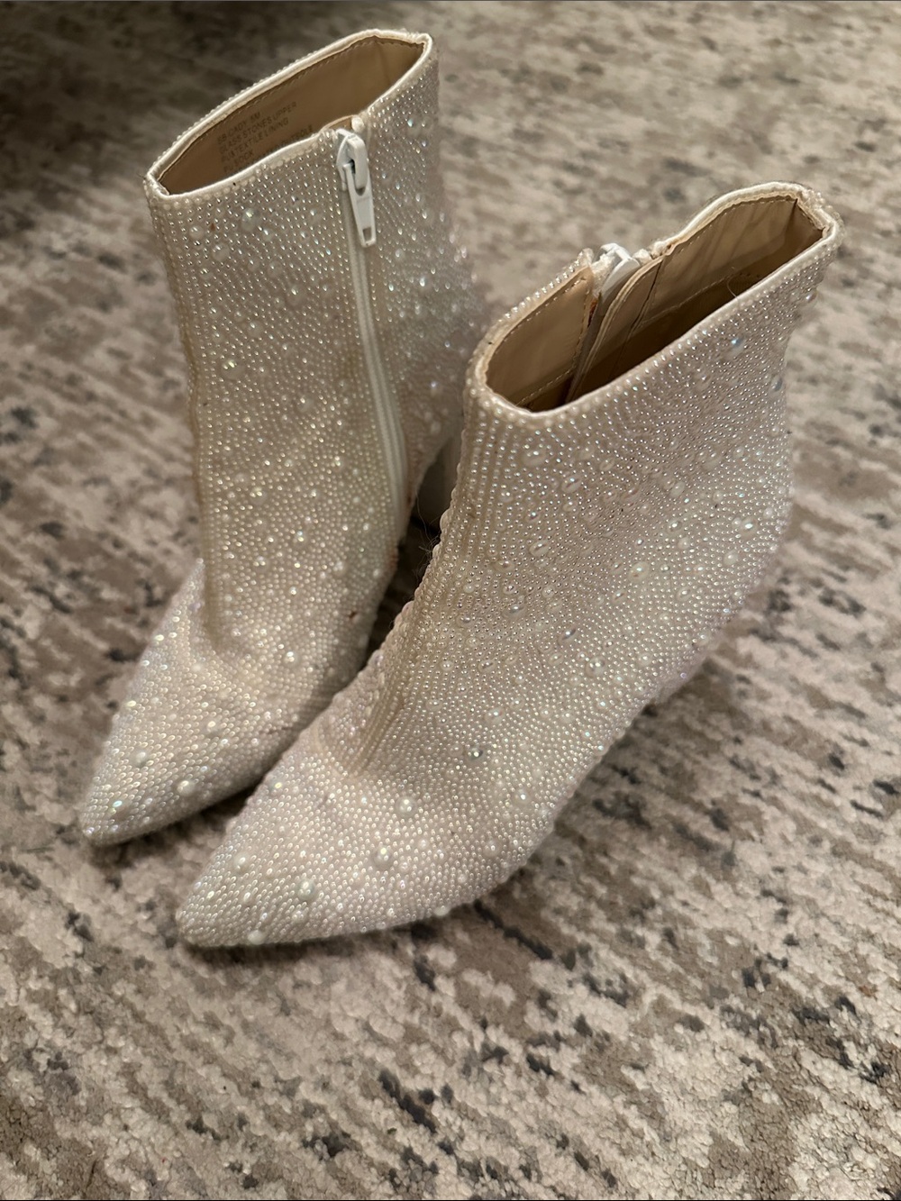 Betsy Johnson Pearl Embellished Cream Pointed-Toe Ankle Boots SZ 5